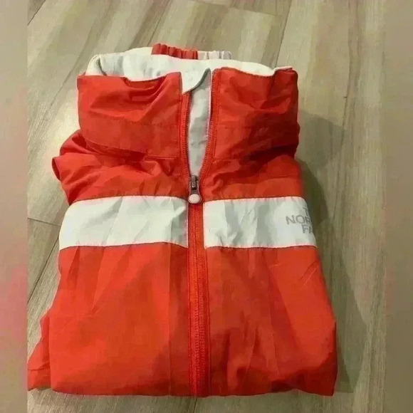 The North Face Windbreaker  women Small - Picture 9 of 14